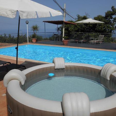 Al Villino Sunshine In Villa Con Piscina Ed Idromassaggio SantʼAlfio Kültér fotó