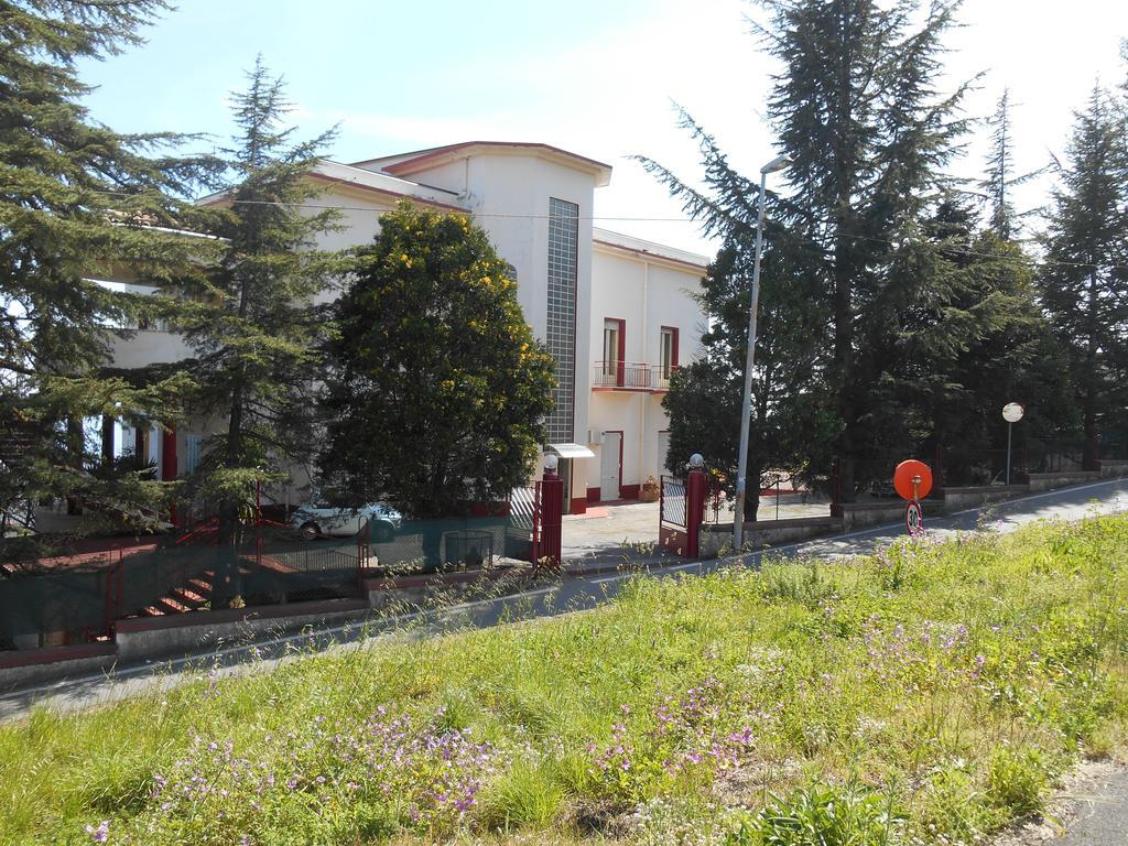 Al Villino Sunshine In Villa Con Piscina Ed Idromassaggio SantʼAlfio Kültér fotó